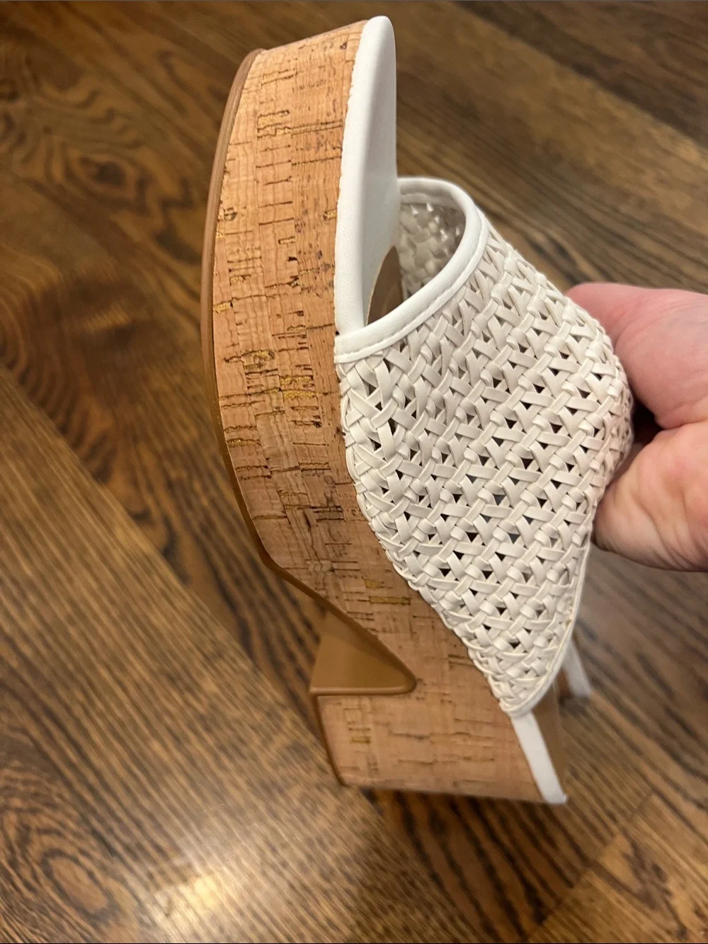 NWOT Wonderly Cream Woven Platform Slide Sandals